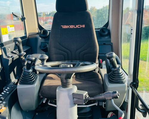 Kolové rypadlo Takeuchi TB295W (Možnost leasingu)