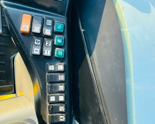 Kolové rypadlo Takeuchi TB295W (Možnost leasingu)