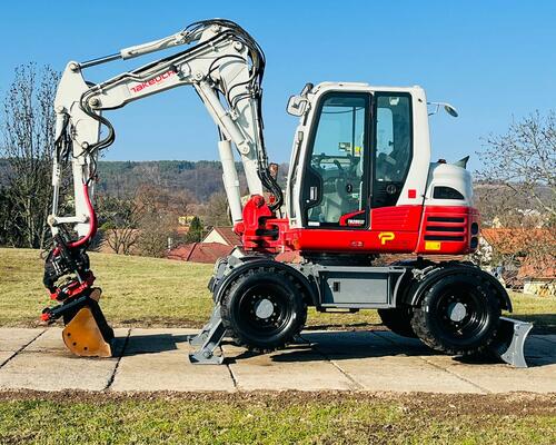Kolové rypadlo Takeuchi TB295W (Možnost leasingu)