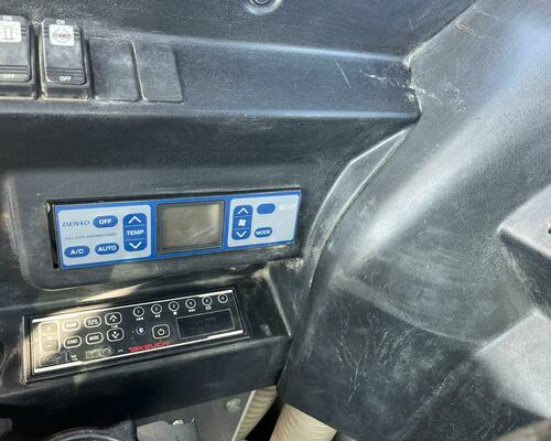 Kolové rypadlo Takeuchi TB295W (Možnost leasingu)