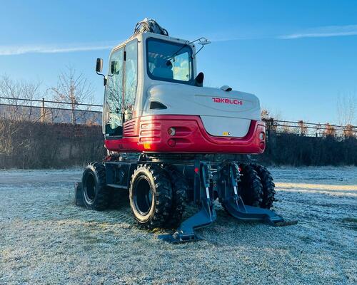 Kolové rypadlo Takeuchi TB295W (Možnost leasingu)