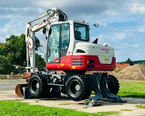 Kolové rypadlo Takeuchi TB295W (Možnost leasingu)