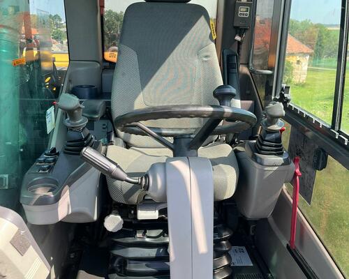 Kolové rypadlo Volvo EW160C (Možnost leasingu)