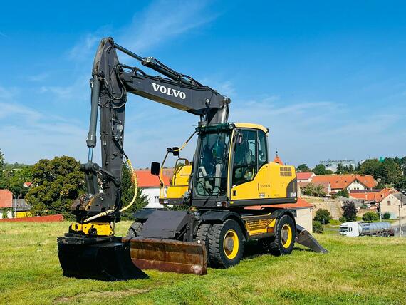 Kolové rypadlo Volvo EW160C (Možnost leasingu)