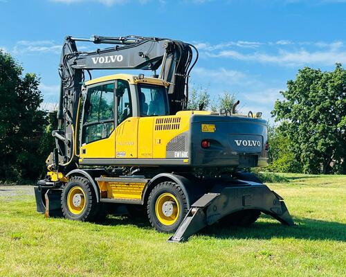 Kolové rypadlo Volvo EW160C (Možnost leasingu)