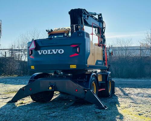 Kolové rypadlo Volvo EW160E (Možnost leasingu)