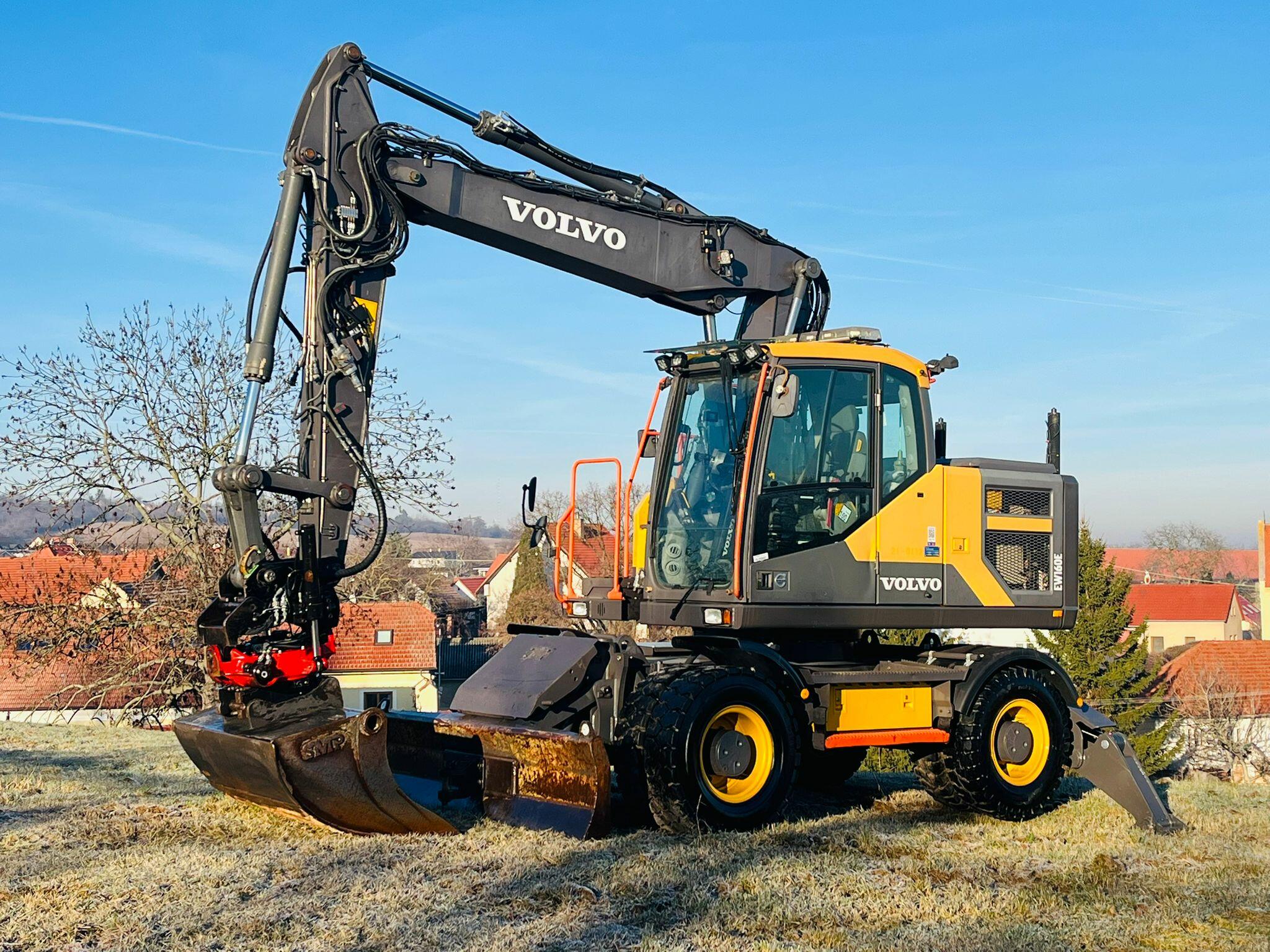 Kolové rypadlo Volvo EW160E (Možnost leasingu) 