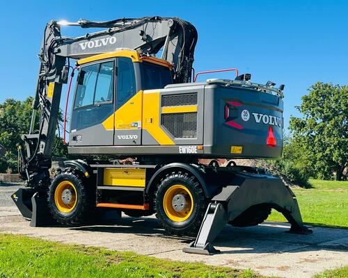 Kolové rypadlo Volvo EW160E (Možnost leasingu)