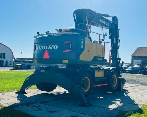Kolové rypadlo Volvo EW160E (Možnost leasingu)