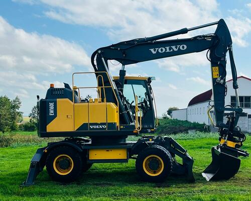 Kolové rypadlo Volvo EW160E (Možnost leasingu)