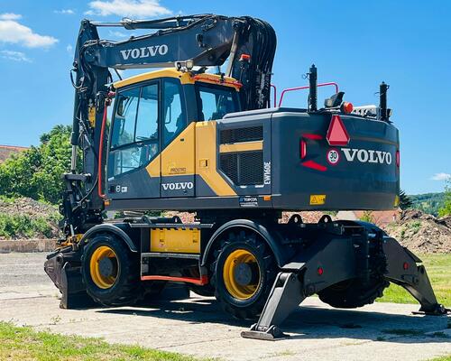 Kolové rypadlo Volvo EW160E (Možnost leasingu)