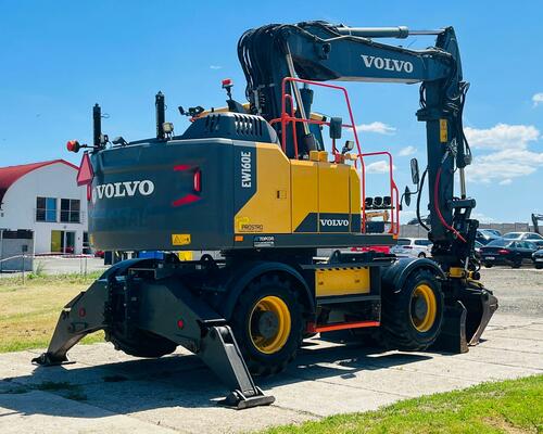 Kolové rypadlo Volvo EW160E (Možnost leasingu)