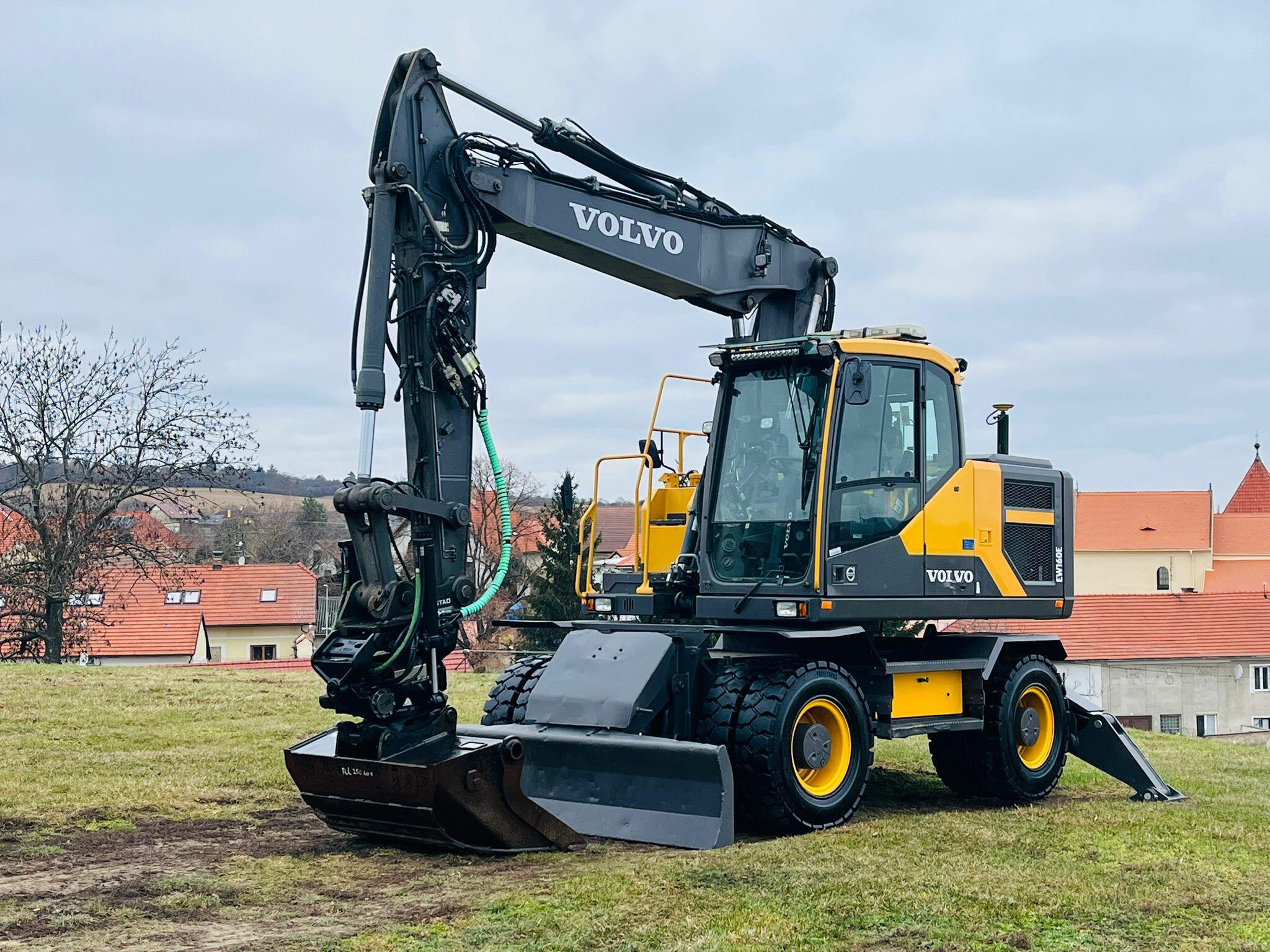 Kolové rypadlo Volvo EW160E (Možnost leasingu)