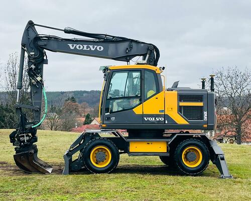 Kolové rypadlo Volvo EW160E (Možnost leasingu)