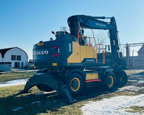 Kolové rypadlo Volvo EW160E (Možnost leasingu)