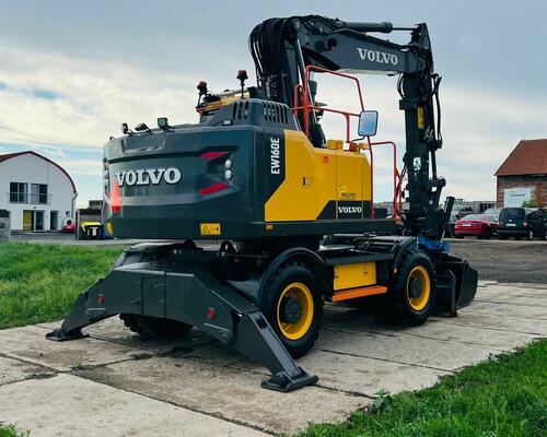 Kolové rypadlo Volvo EW160E (Možnost leasingu)
