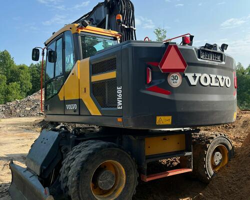 Kolové rypadlo VOLVO EW160E  -     Zprostředkujeme výhodný úvěr 
