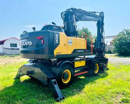 Kolové rypadlo Volvo EW220E (Možnost leasingu)