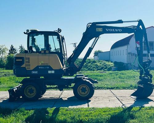 Kolové rypadlo Volvo EW60E (Možnost leasingu)