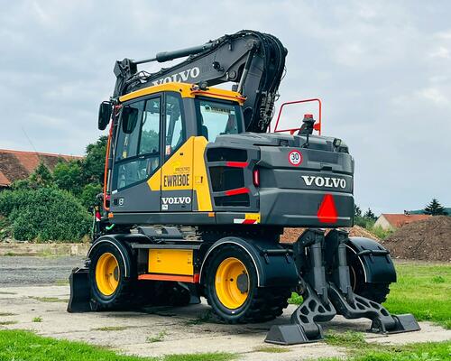Kolové rypadlo Volvo EWR130E (Možnost leasingu)