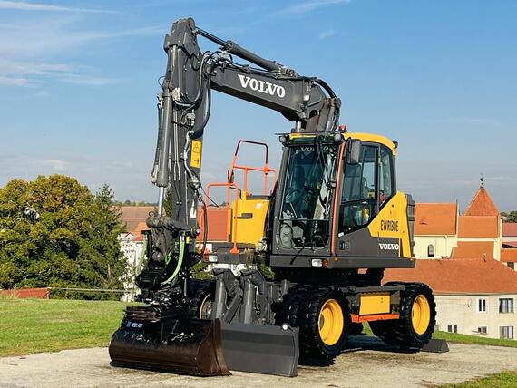 Kolové rypadlo Volvo EWR130E (Možnost leasingu)