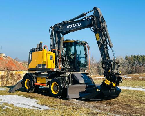 Kolové rypadlo Volvo EWR150E (Možnost leasingu)
