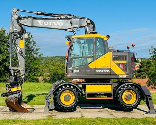 Kolové rypadlo Volvo EWR150E (Možnost leasingu)