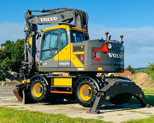 Kolové rypadlo Volvo EWR150E (Možnost leasingu)