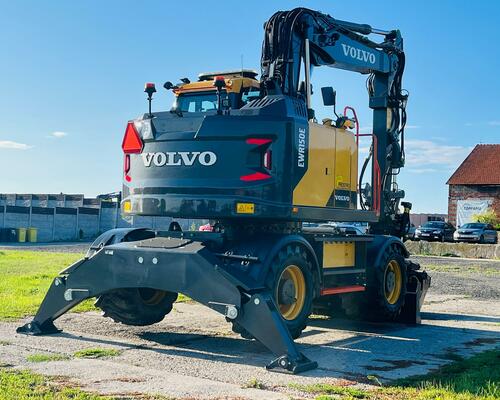 Kolové rypadlo Volvo EWR150E (Možnost leasingu)