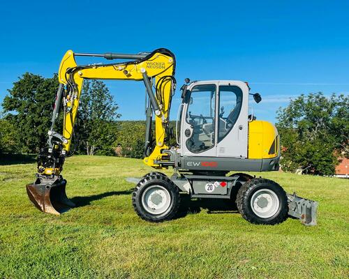 Kolové rypadlo Wacker Neuson EW100 (Možnost leasingu)