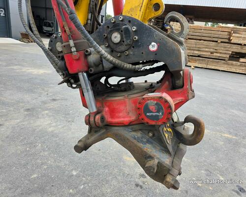 Kolový bagr Komatsu PW 160, ROTOTILT