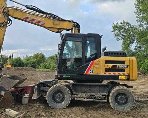 Kolový bagr SANY SY 155W, r.v. 2020, 979 motohodin