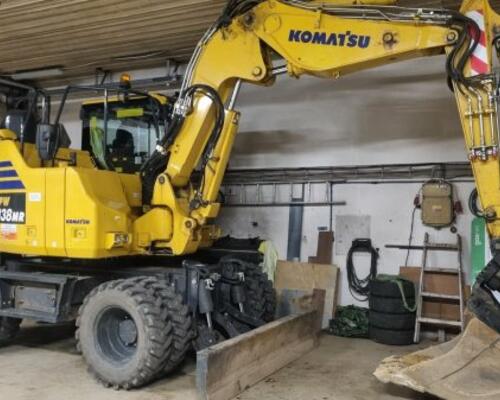 Komatsu PW 138 MR