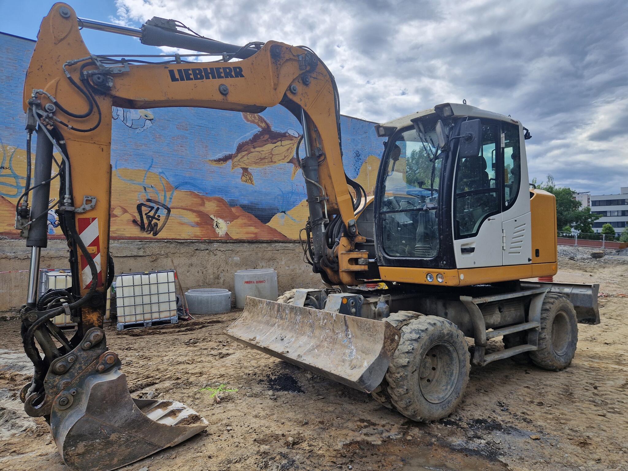 LIEBHERR 912 kolový bagr LIEBHERR A912