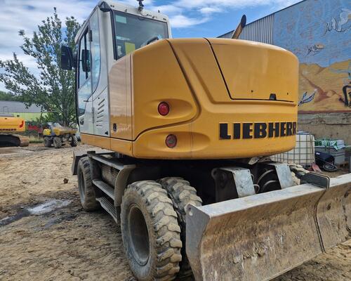LIEBHERR 912 kolový bagr LIEBHERR A912
