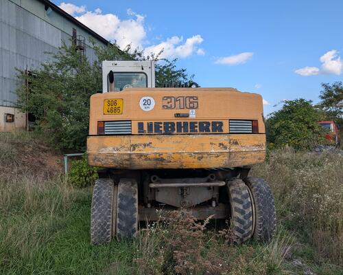 Liebherr A316
