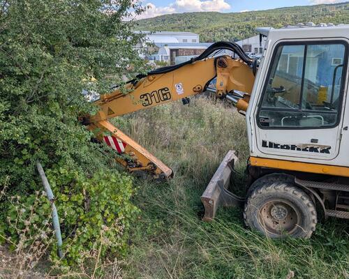 Liebherr A316