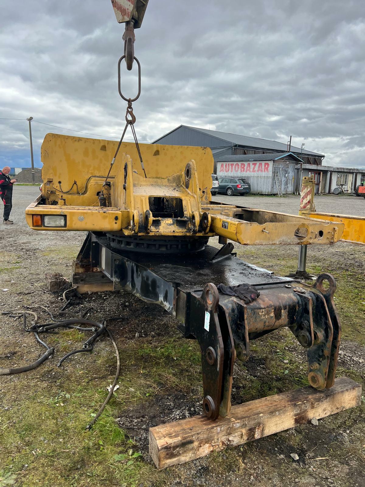 Náhradní díly na kolové rýpadlo CAT M 315