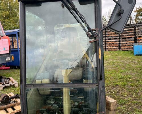 Náhradní díly na kolové rýpadlo CAT M 315