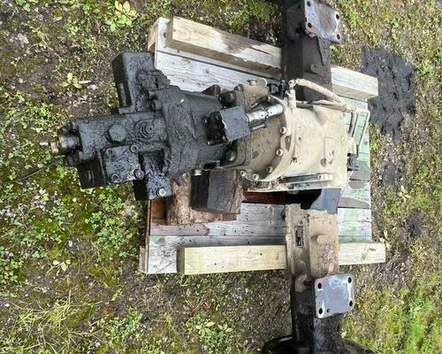 Náhradní díly na kolové rýpadlo CAT M 315