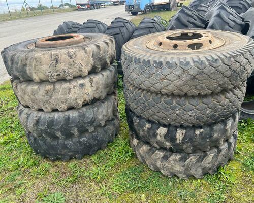 Náhradní díly na kolové rýpadlo CAT M 315