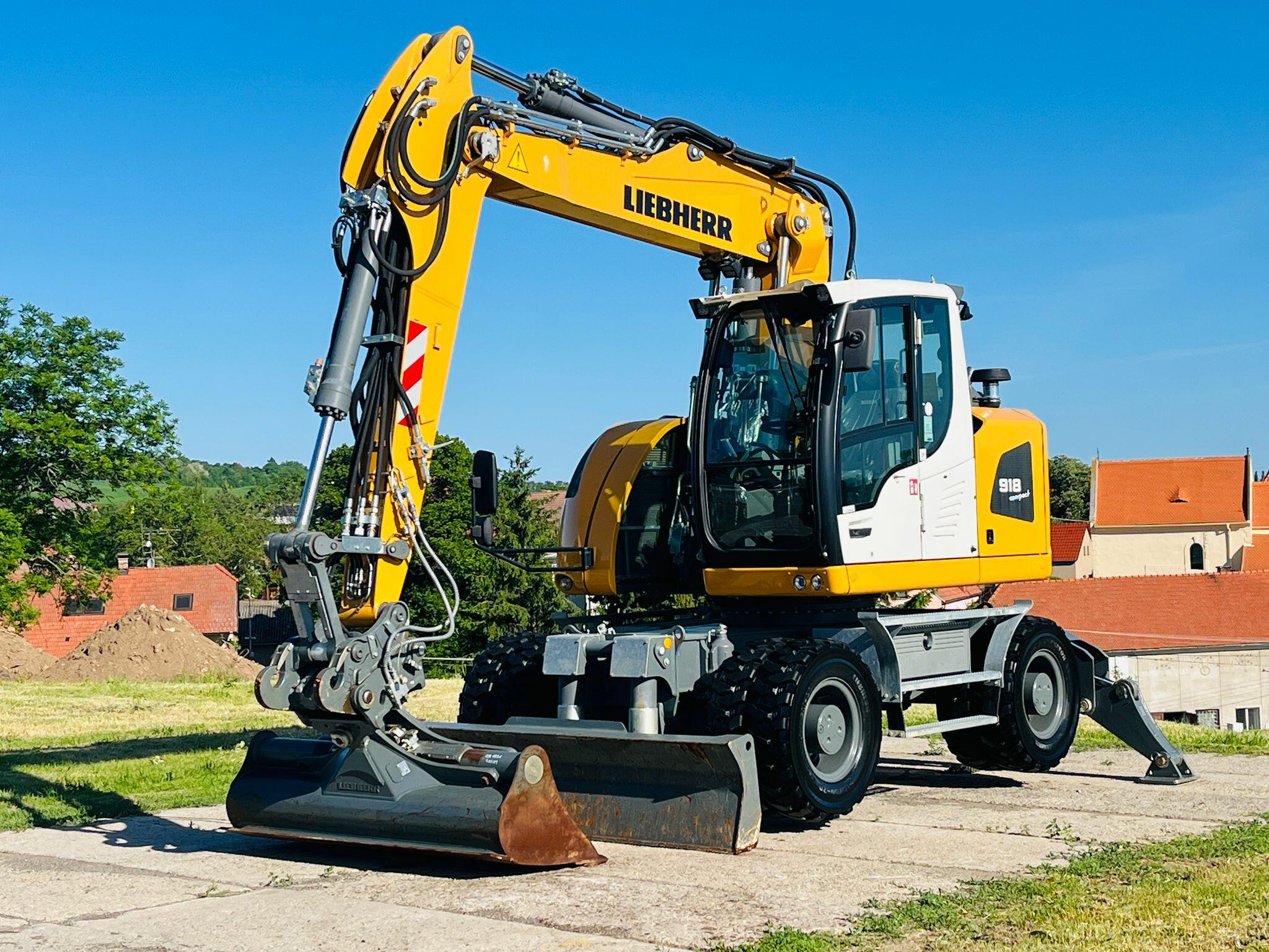 Nové kolové rypadlo Liebherr A918 (Možnost leasingu)