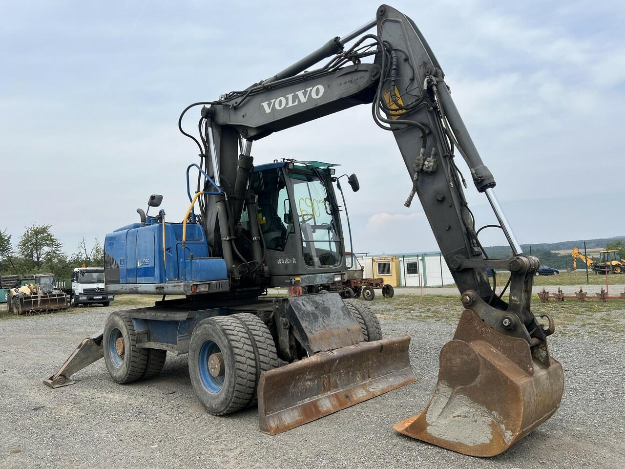 VOLVO EW 140 C
