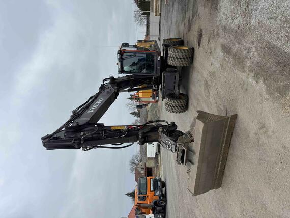 Volvo EW 180 E