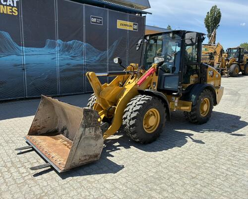 Caterpillar 906