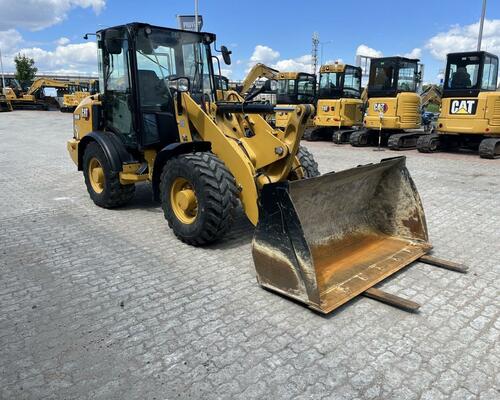 Caterpillar 906M