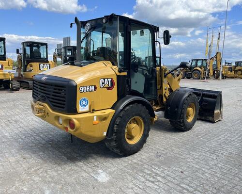 Caterpillar 906M