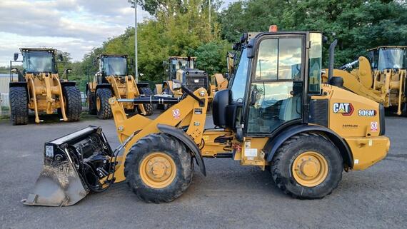 Caterpillar 906M