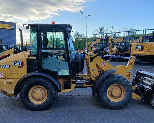 Caterpillar 906M