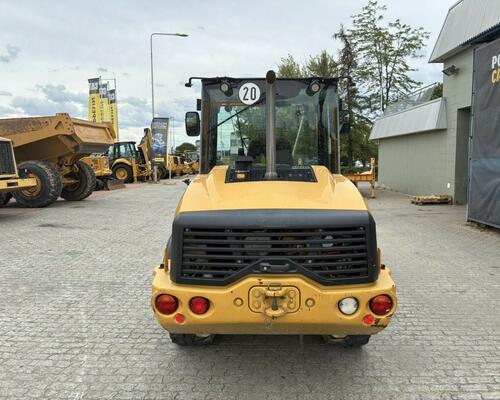 Caterpillar 906M